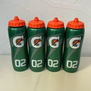 Gatorade Logo Green Orange BPA Free Plastic Water Squeeze Bottles Lot of 4 NWOT